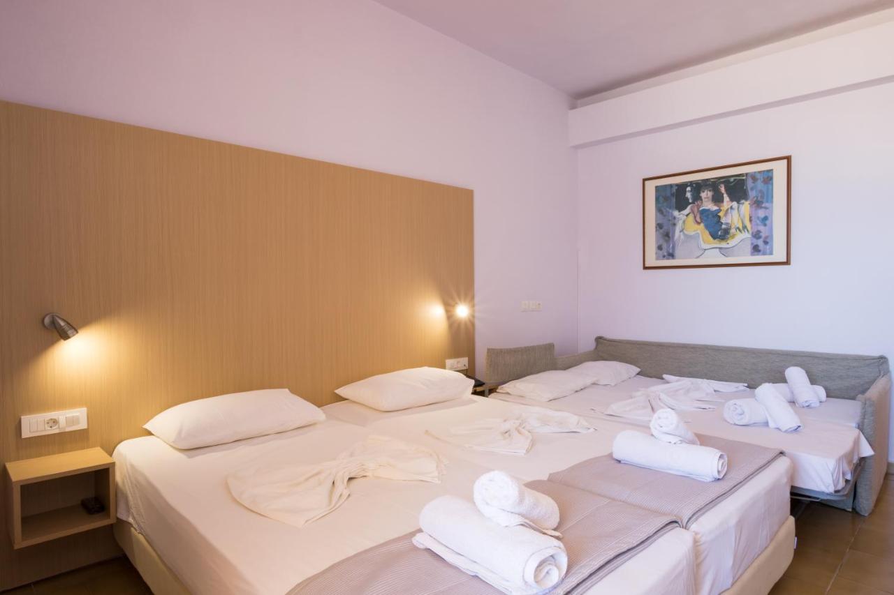 Atlantis Hotel Karpathos Town  Exterior photo