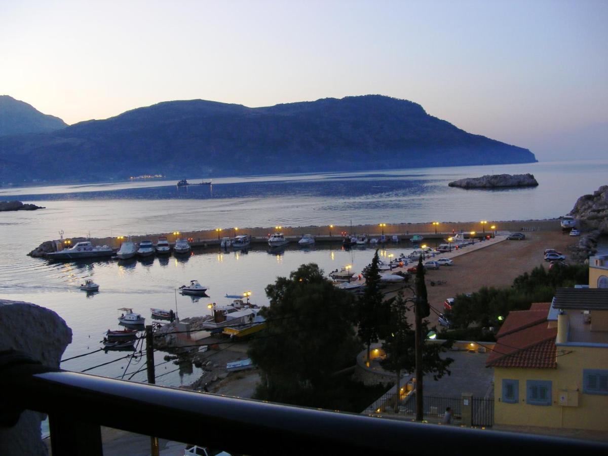 Atlantis Hotel Karpathos Town  Exterior photo